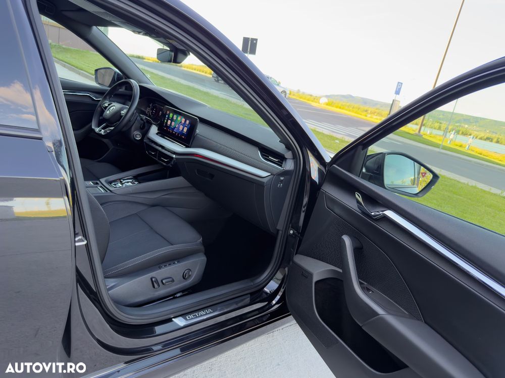 Skoda Octavia 2.0 TDI DSG Sportline - 35