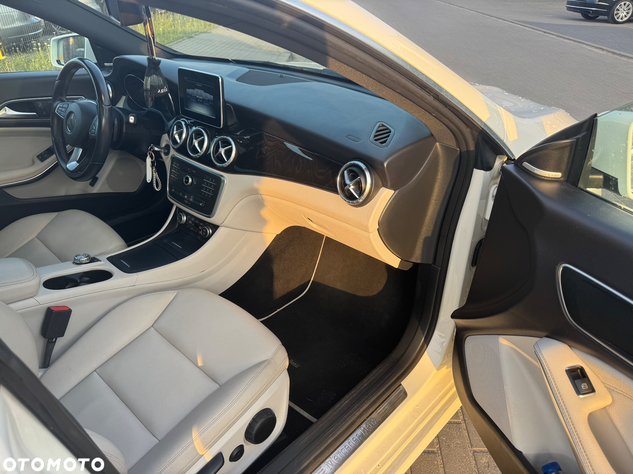 Mercedes-Benz CLA 250 4-Matic AMG Line - 7