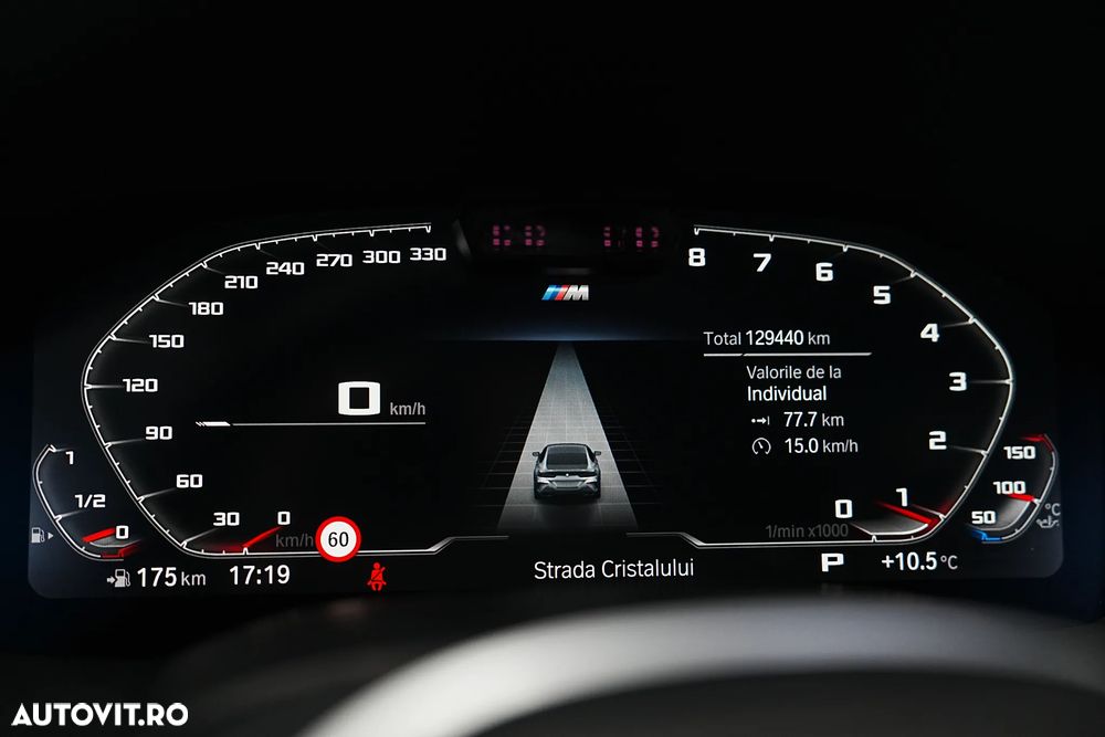 BMW Seria 8 840i - 22