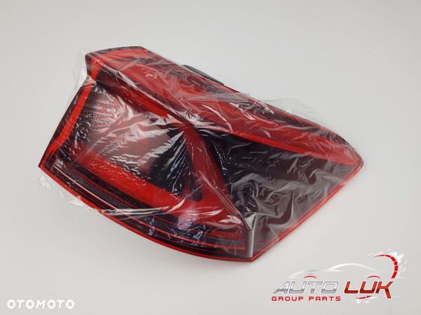 NOWA ORYGINALNA Lampa Prawy Tył Volkswagen T-Roc Cabrio 2GC945208A