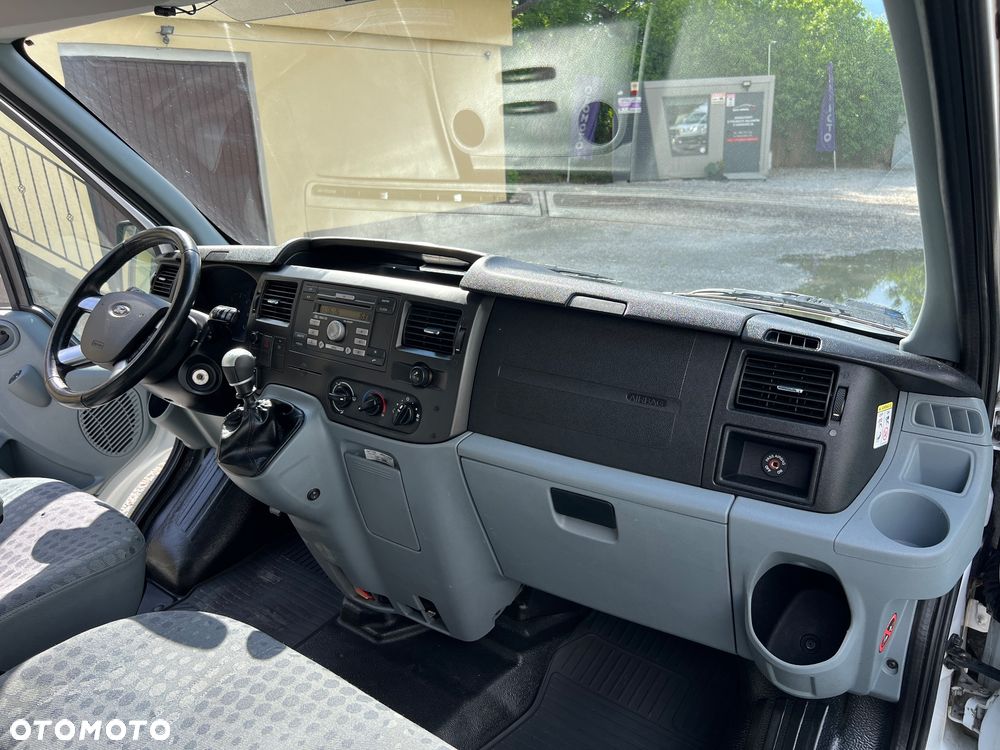 Ford Transit Furgon Brygadowy Doka 6 os. 4x4 AWD L3H2 2.4 TDCI 140KM Webasto HAK - 13