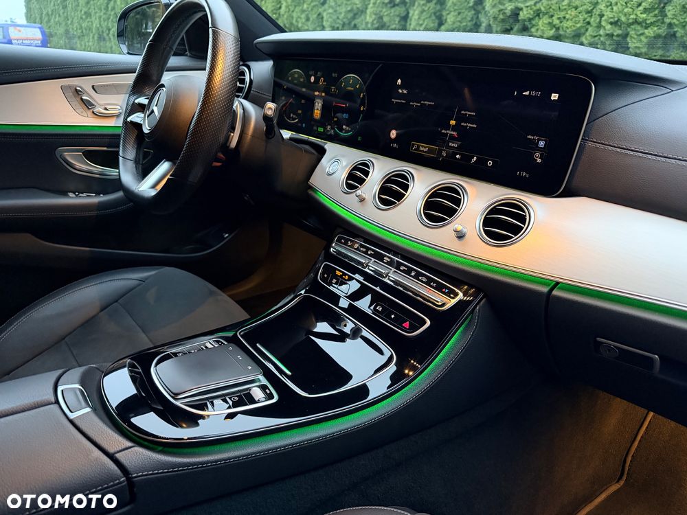 Mercedes-Benz Klasa E - 9