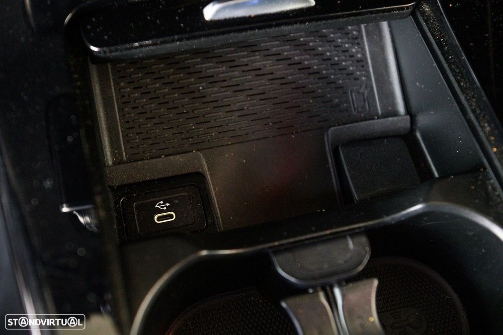 Mercedes-Benz A 250 e AMG Line - 48