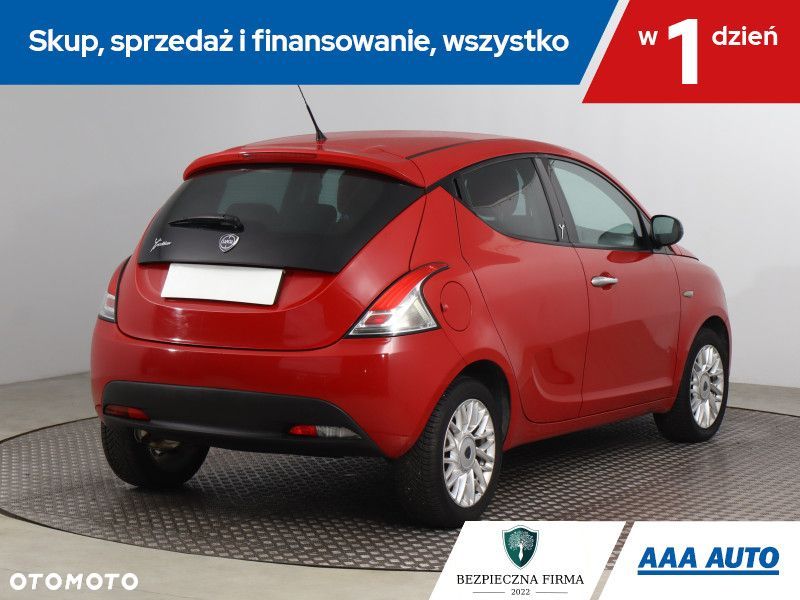 Lancia Ypsilon - 6