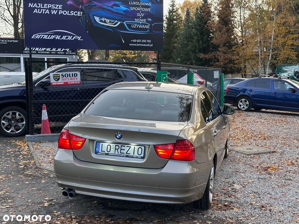 BMW Seria 3 330d xDrive DPF Edition Exclusive - 10