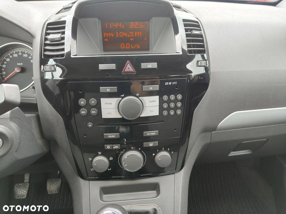 Opel Zafira - 22