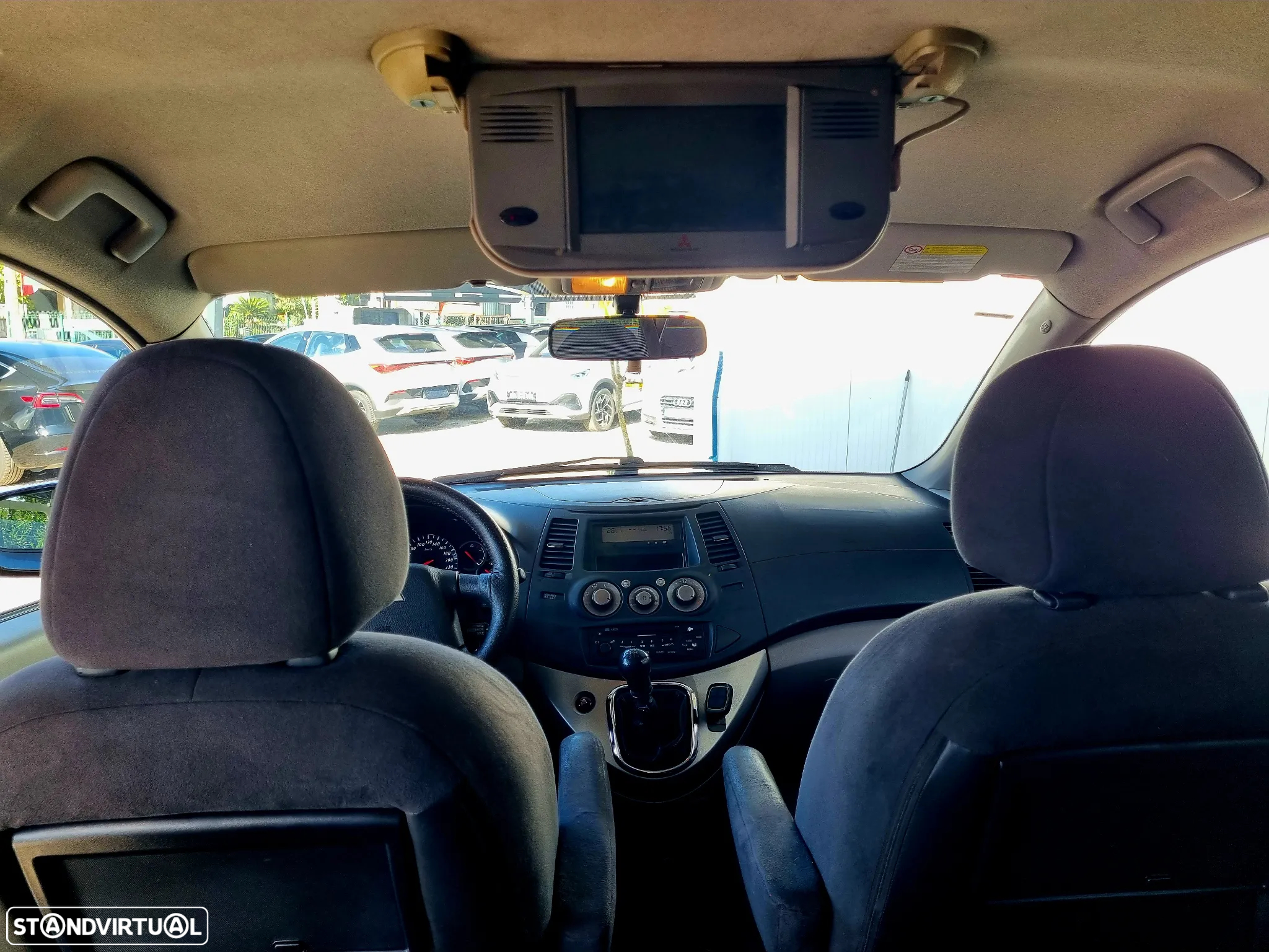 Mitsubishi Grandis 2.0 DI-D Invite - 14