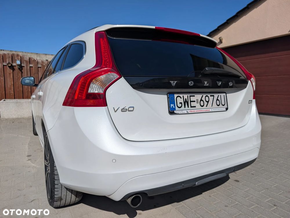 Volvo V60 D3 Geartronic Summum - 11