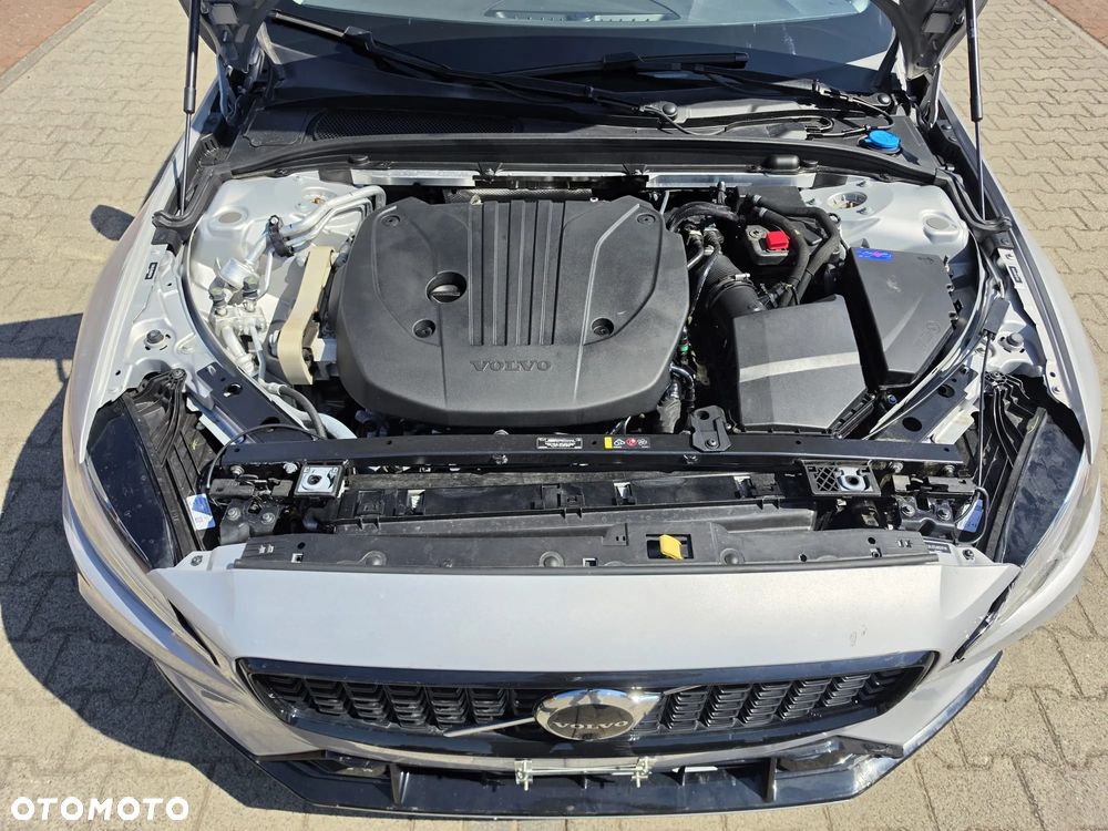 Volvo S60 T5 R-Design First Edition - 11