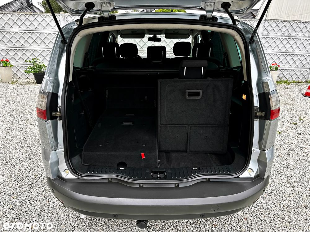 Ford S-Max 2.0 Titanium - 33