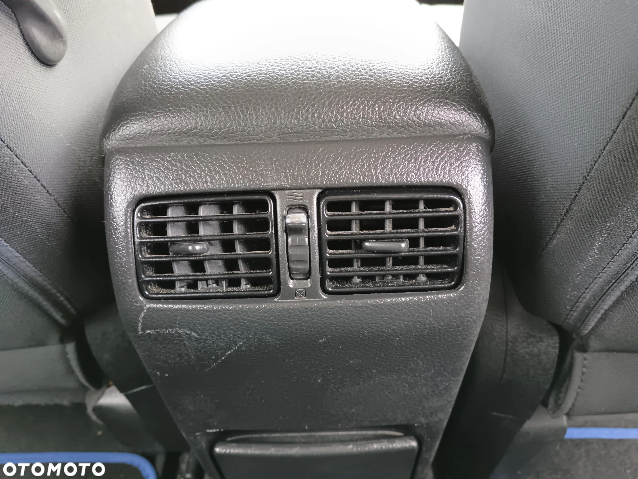 Nissan X-Trail 2.0 dCi 4x4 DPF Platinum - 11