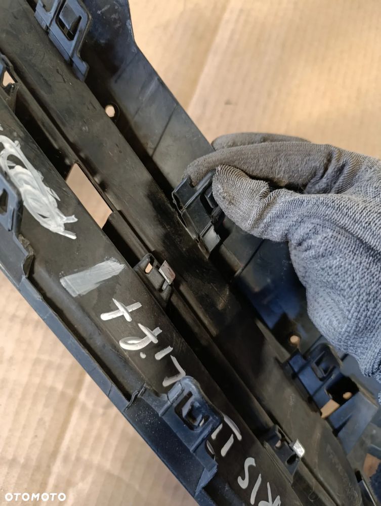 TOYOTA YARIS III 3 LIFT GRILL ATRAPA ZDERZAKA PRZÓD 53101-0D660 - 9