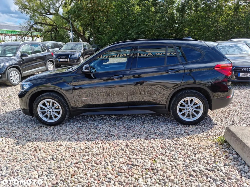 BMW X1 sDrive18i - 17