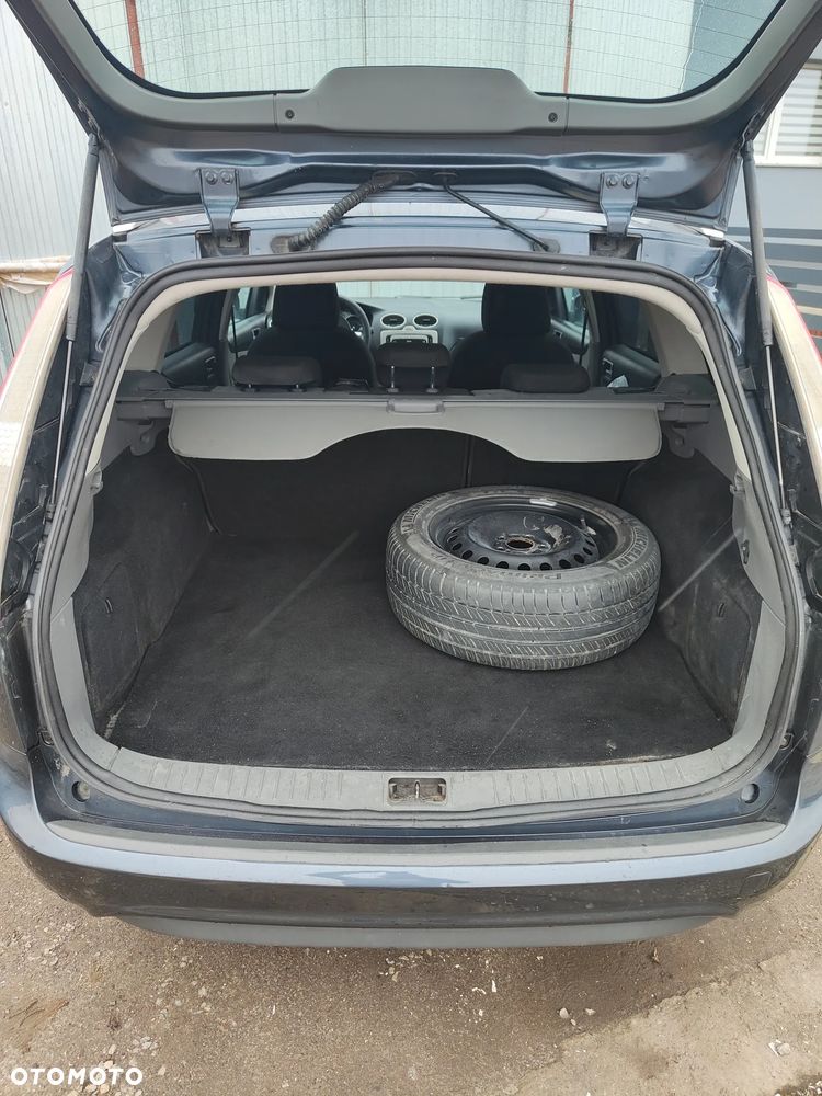 Ford Focus - 10