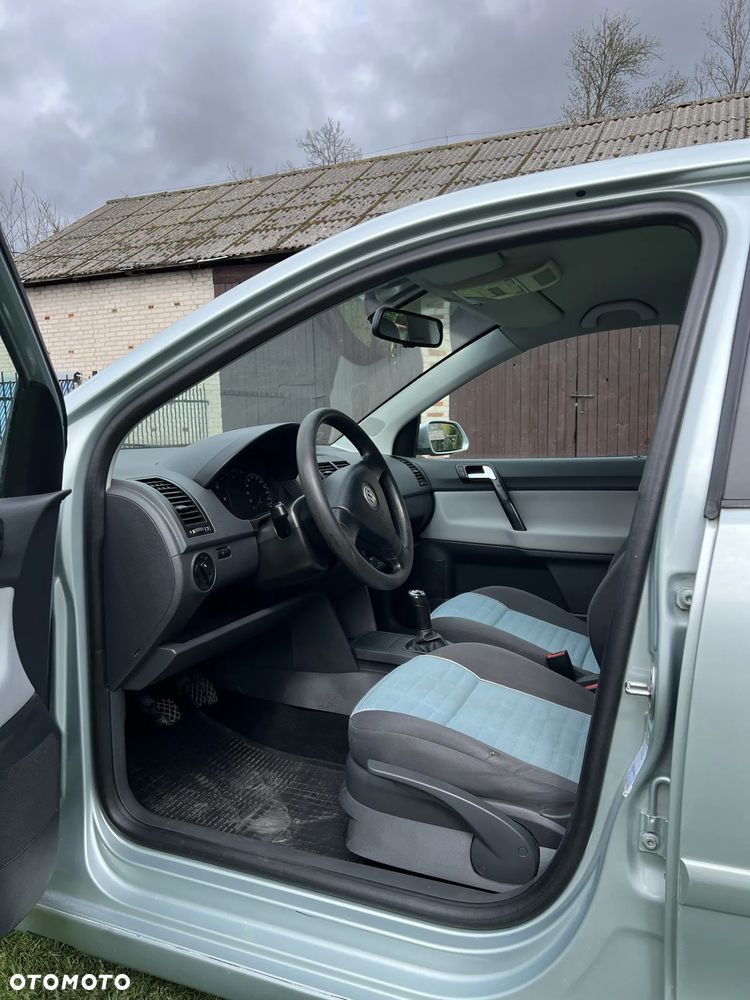 Volkswagen Polo 1.4 TDI DPF BlueMotion - 9