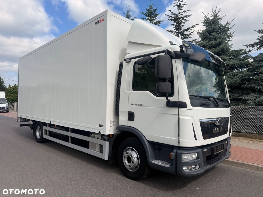 MAN TGL 12.250 - 8
