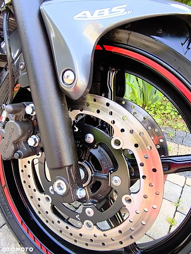 Suzuki Gladius - 9
