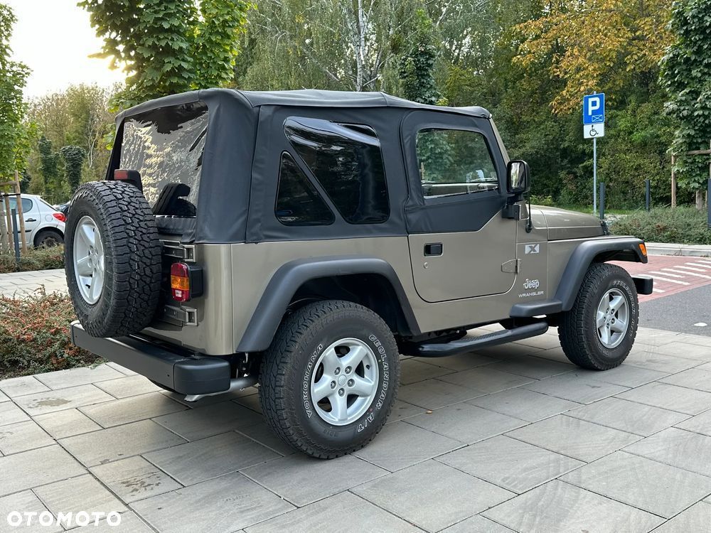 Jeep Wrangler - 4