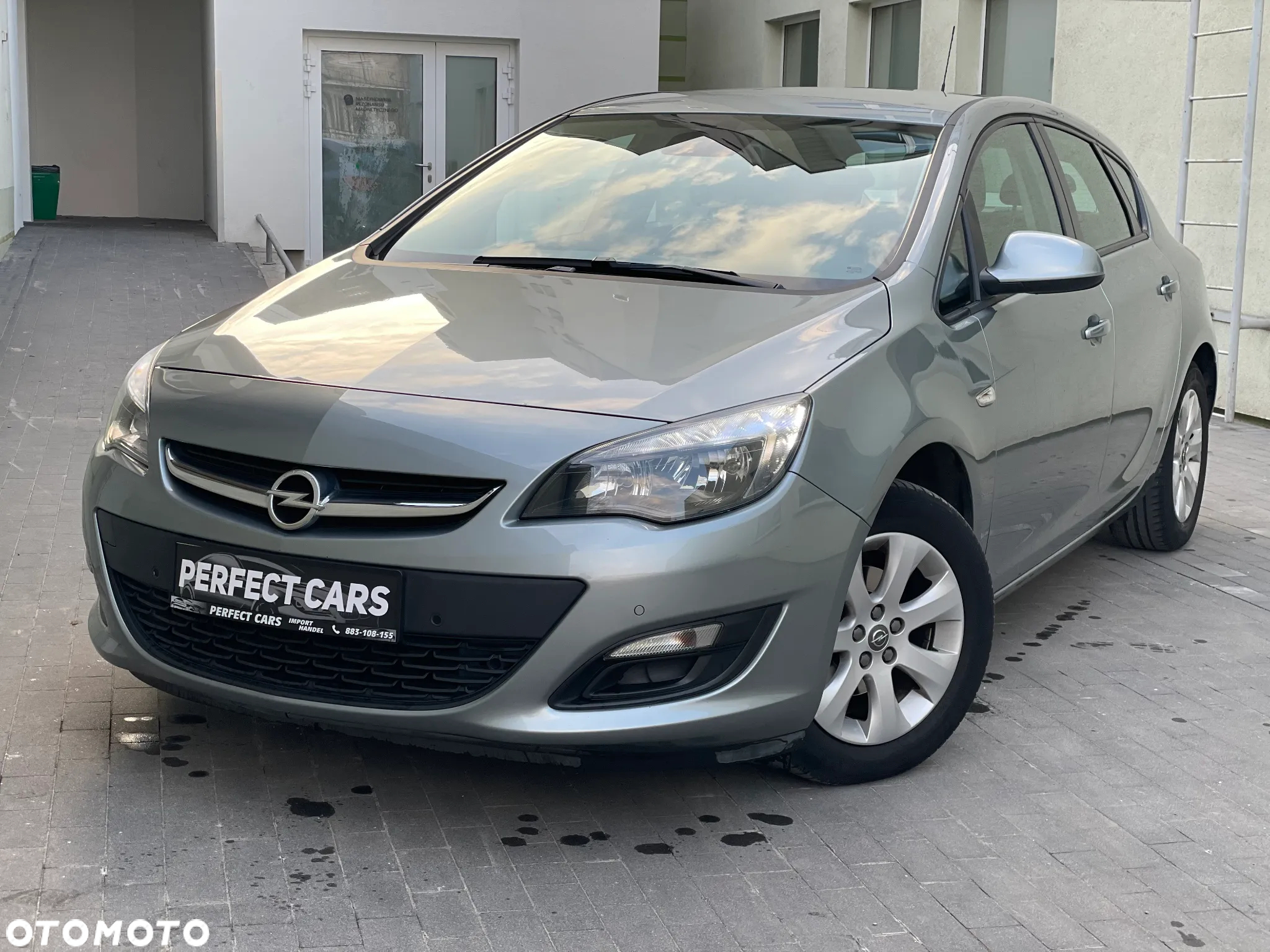 Opel Astra 1.6 Automatik Cosmo - 2