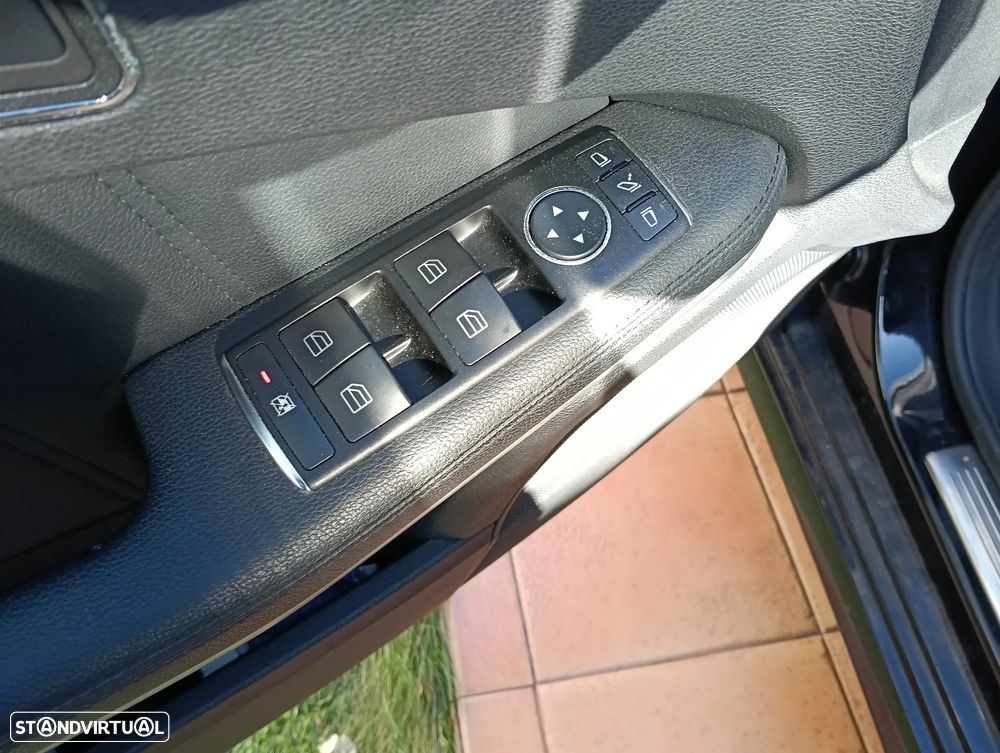 Mercedes-Benz E 250 CGi Avantgarde BlueEfficiency - 10