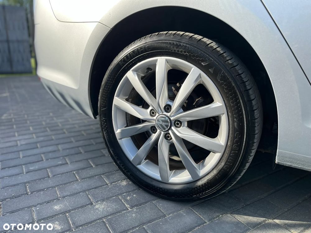 Volkswagen Golf Variant 1.6 TDI BlueMot Trendline DSG - 15