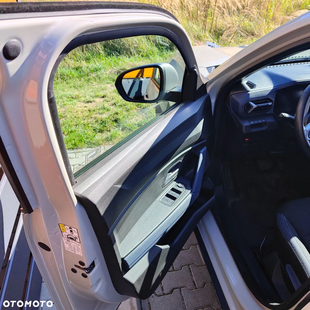 Dacia Duster 1.6 Full Hybrid 140 Journey MMT - 20