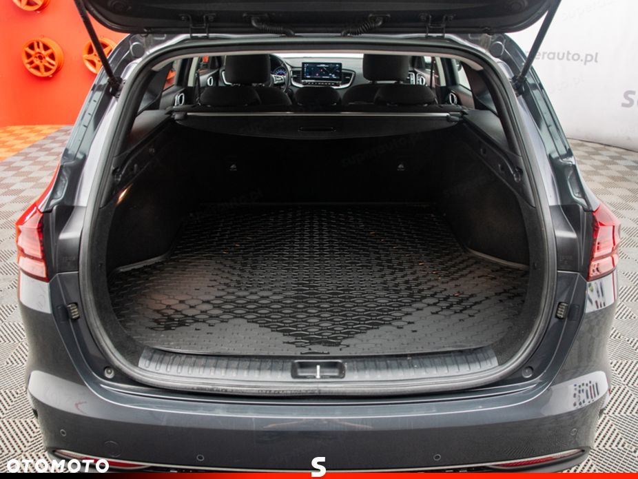 Kia Ceed 1.5 T-GDI M DCT - 14