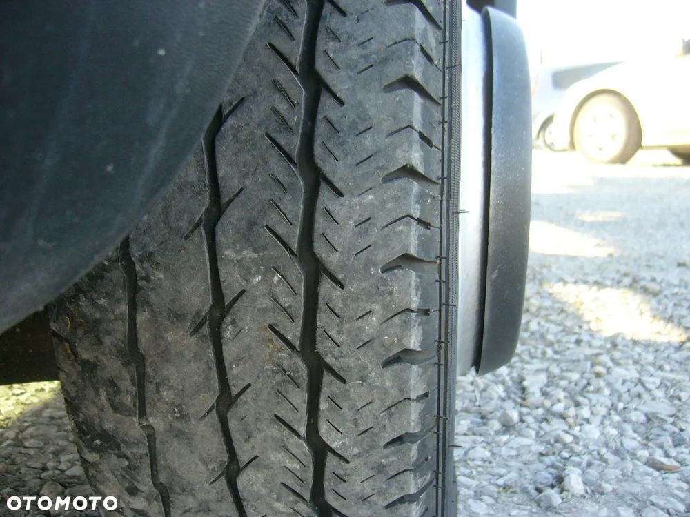 Mercedes-Benz Sprinter 411 Cdi Dmc 3,5 t Skrzynia 5 x 2,2 x 0,55 m - 21