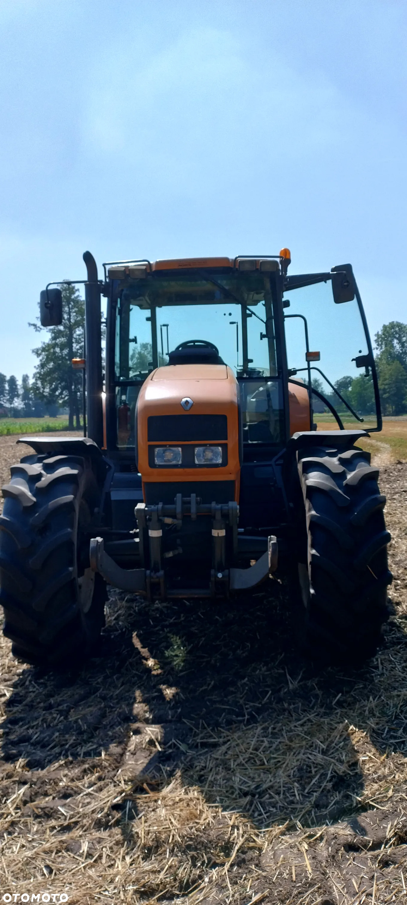 Renault Ares 620 RZ - 3