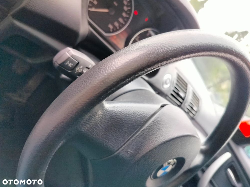 BMW Seria 1 - 22