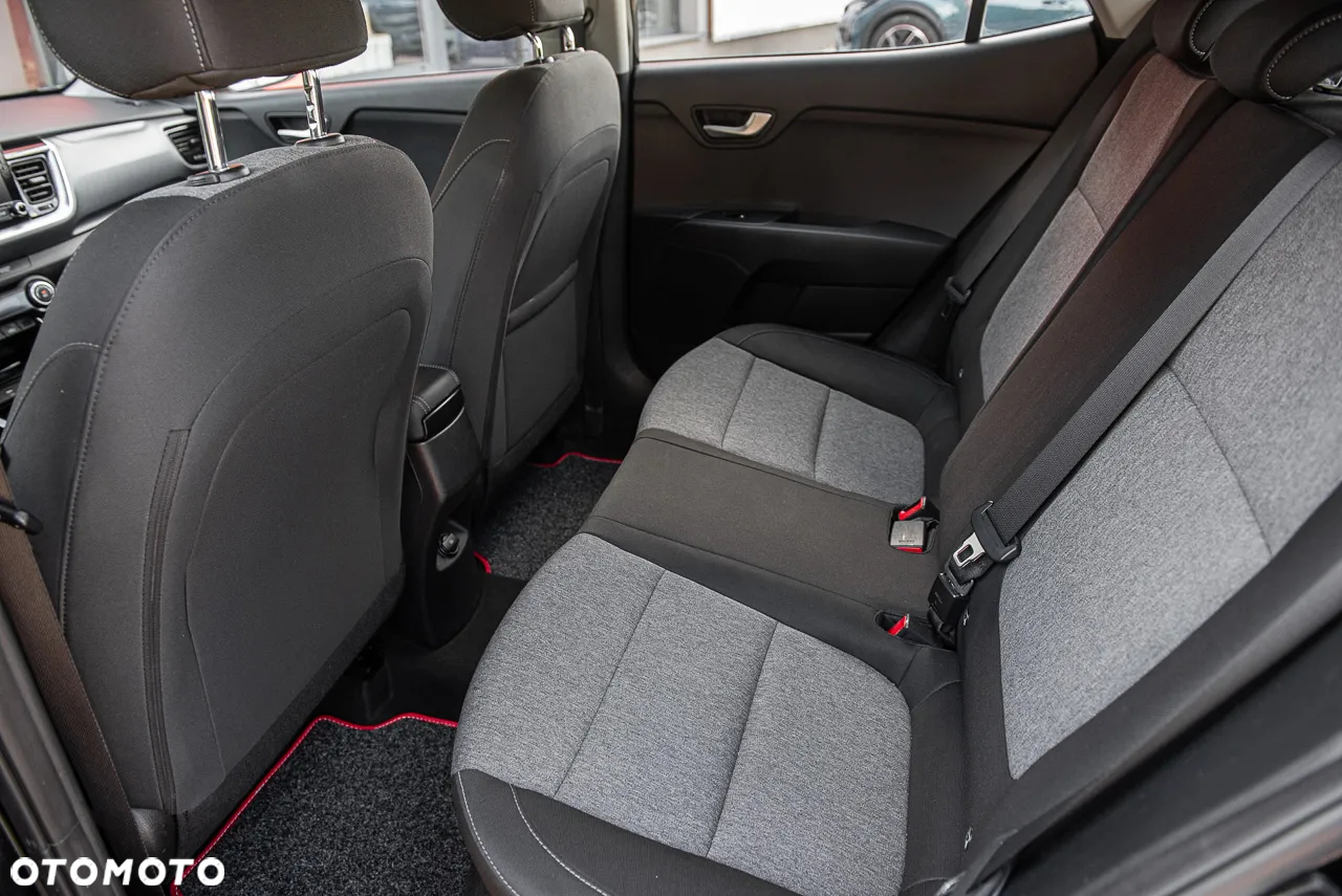 Kia Stonic - 24