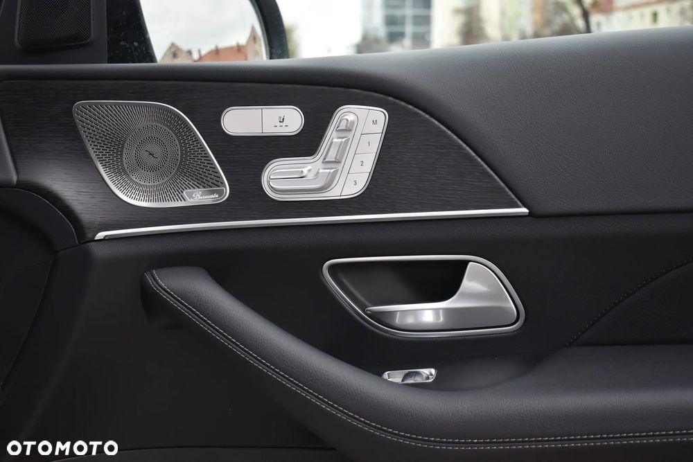 Mercedes-Benz GLE 300 d 4Matic 9G-TRONIC AMG Line Advanced Plus - 21