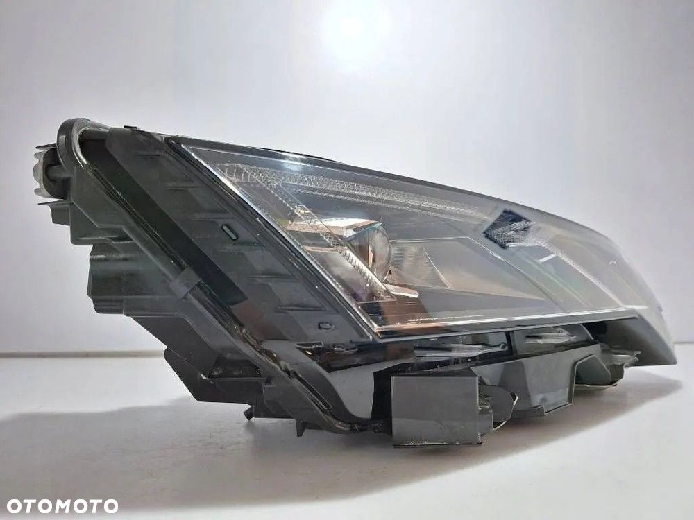 Skoda Octavia Mk4 2025 Reflektor Full Led 0301134234AA 5E4941036 Europa - 4