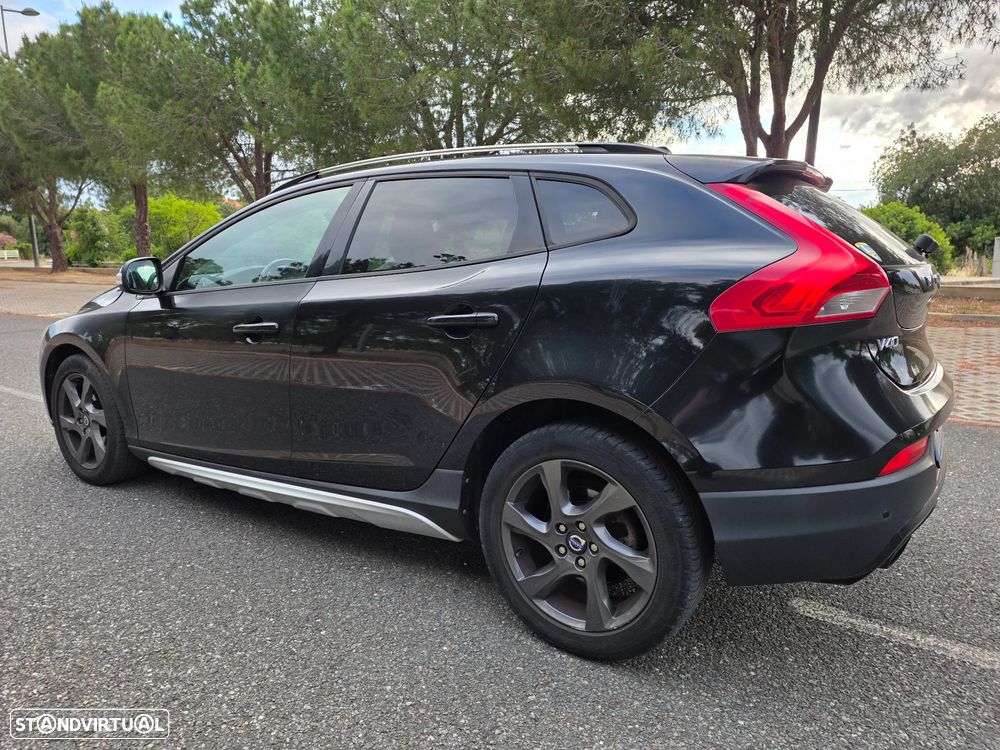 Volvo V40 1.6 D2 Summum - 4