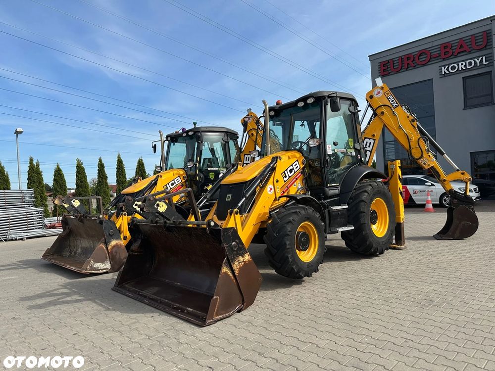 JCB 3CX CONTRACTOR JOYSTICK 110KM/3780mtg/R.2018 - 25