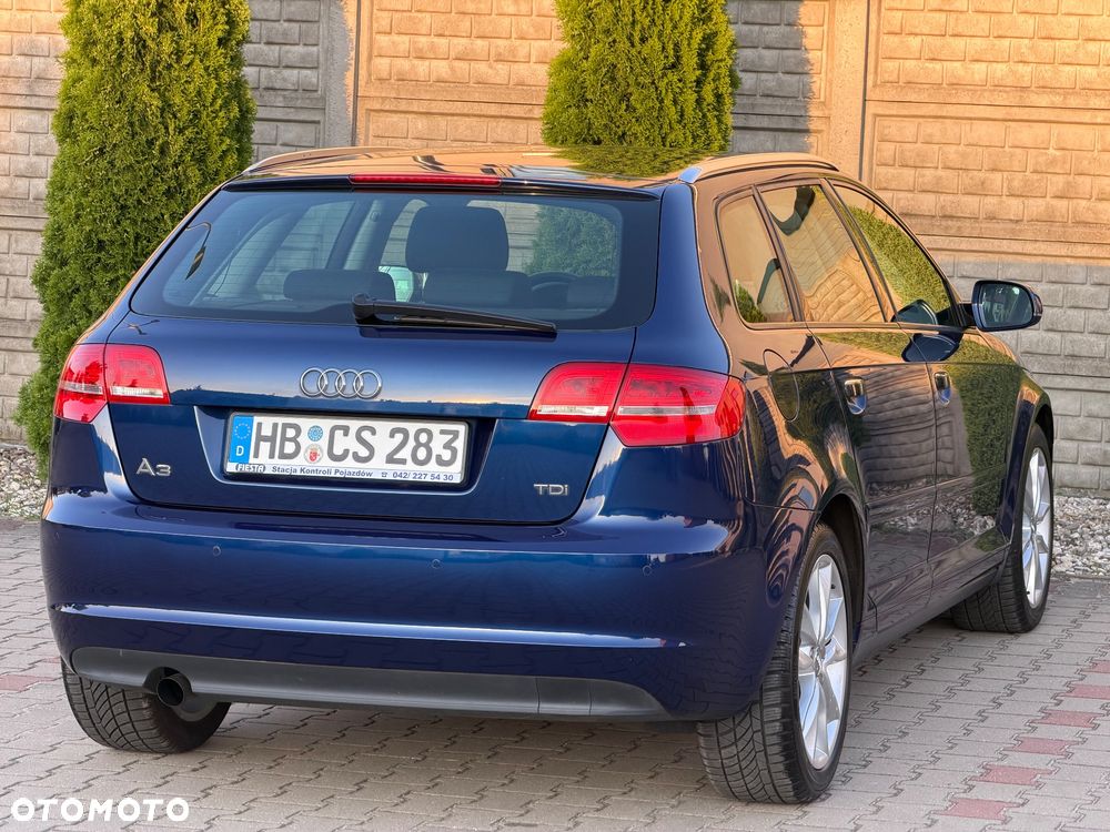 Audi A3 Sportback 2.0 TDI DPF Ambiente - 4