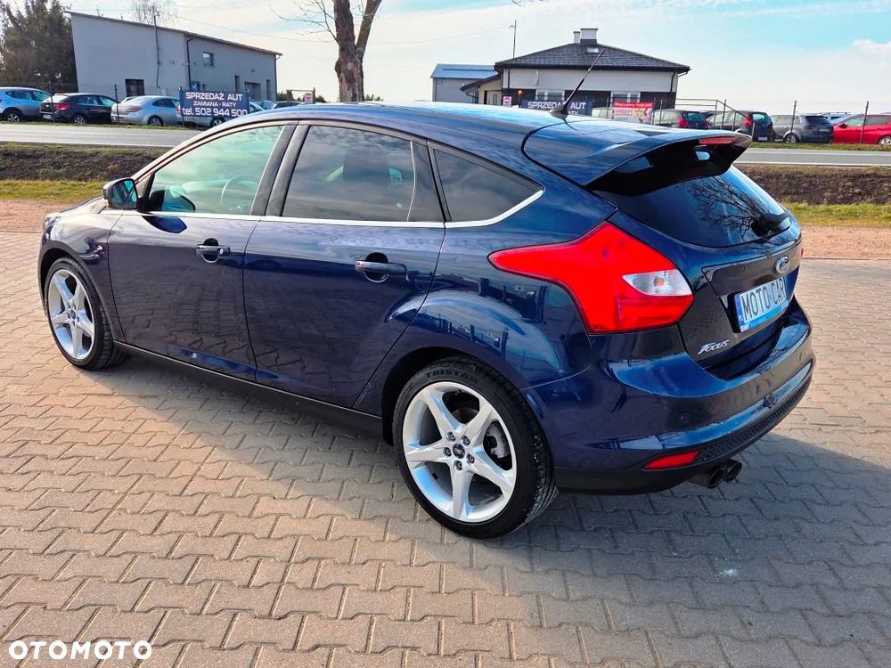 Ford Focus 1.6 Titanium - 12