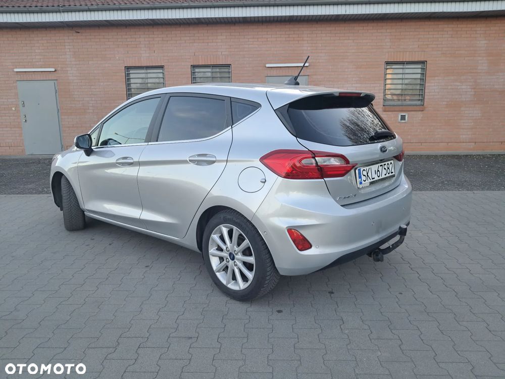 Ford Fiesta 1.5 TDCi S&S TITANIUM - 10