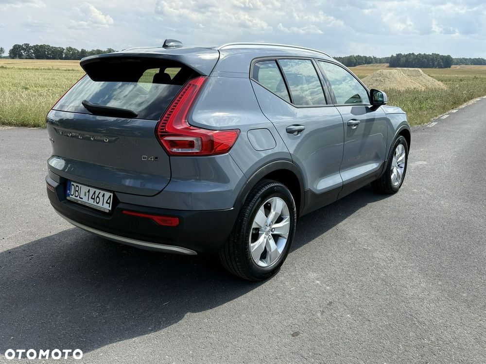 Volvo XC 40 D4 AWD Momentum Pro - 30