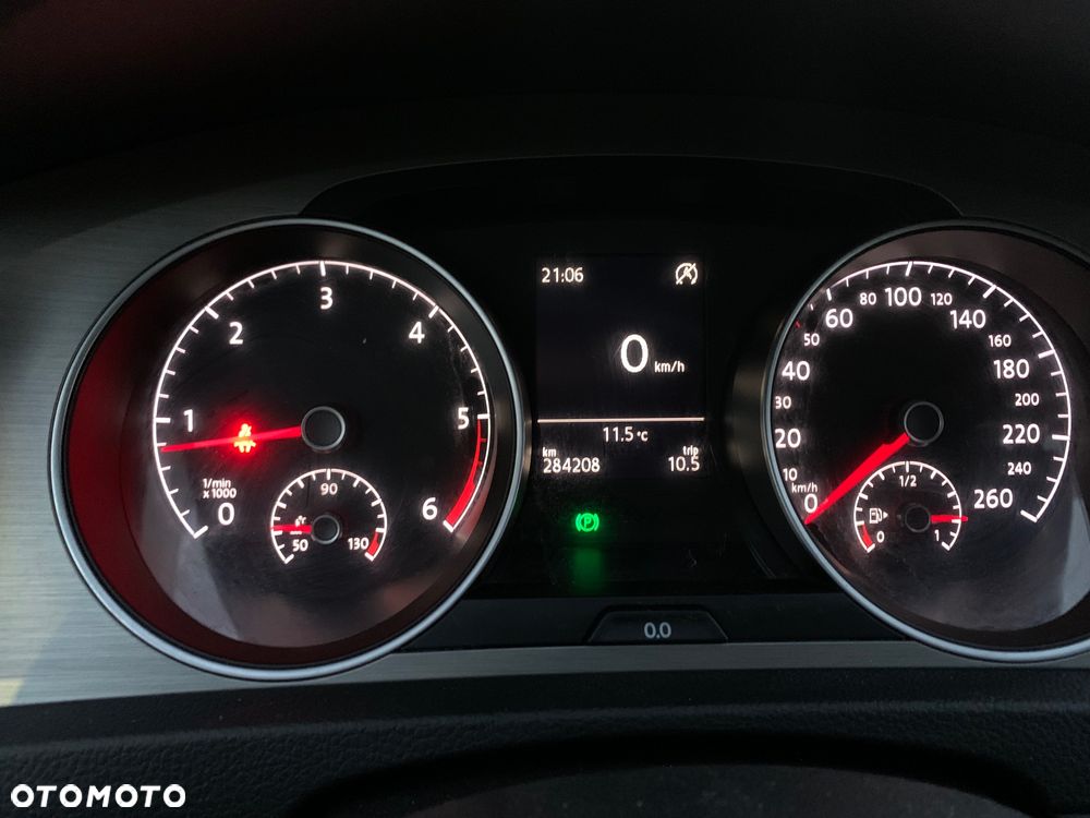 Volkswagen Golf 1.6 TDI BMT Comfortline - 18