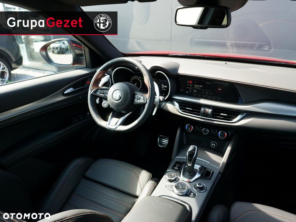 Alfa Romeo Stelvio - 5