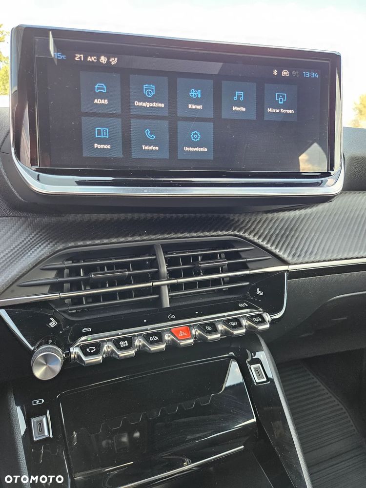 Peugeot 2008 PureTech 100 Allure S&S BVM6 - 17