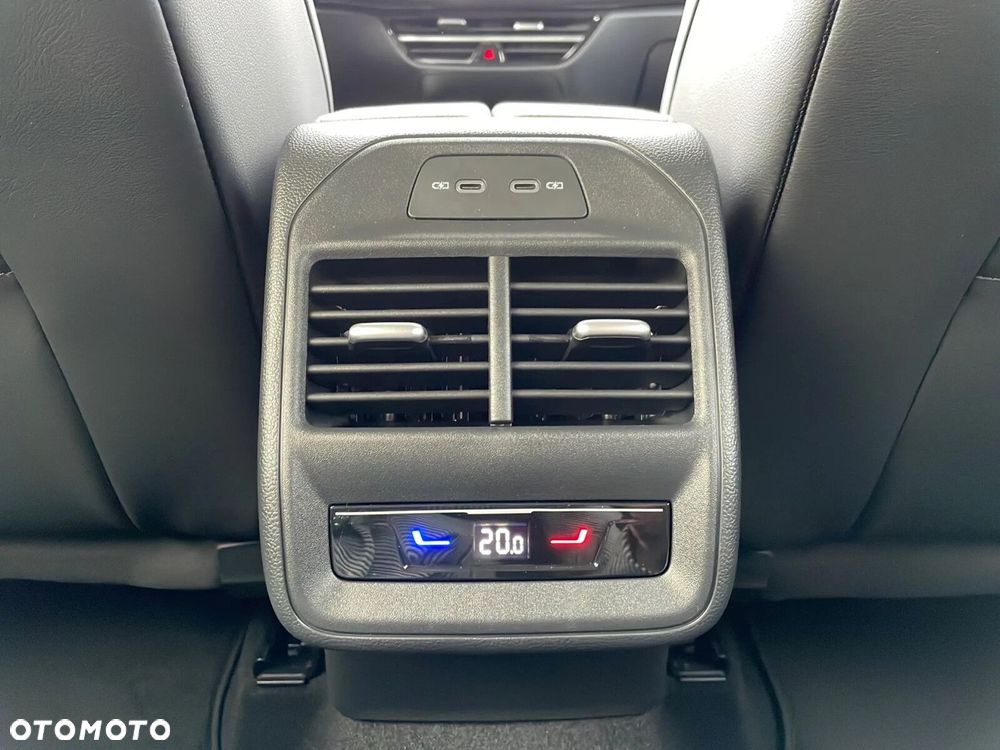 Volkswagen Passat Variant - 17