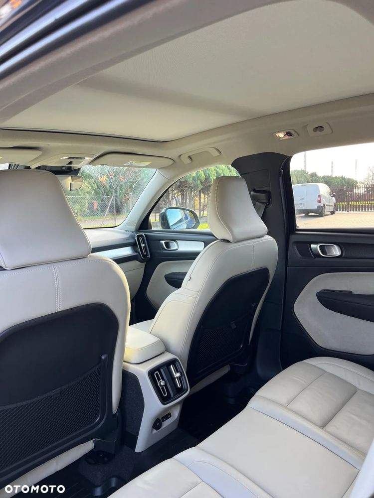 Volvo XC 40 T5 AWD Momentum - 11