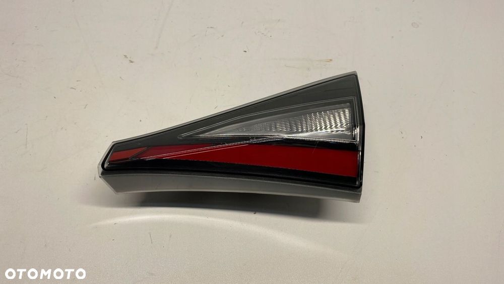 HYUNDAI I20 III N-LINE LAMPA PRAWA PRAWY TYŁ TYLNA W KLAPĘ 92404-C0000 - 3