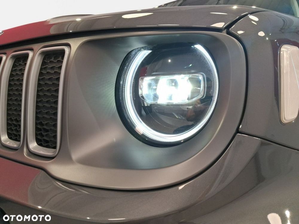Jeep Renegade - 10