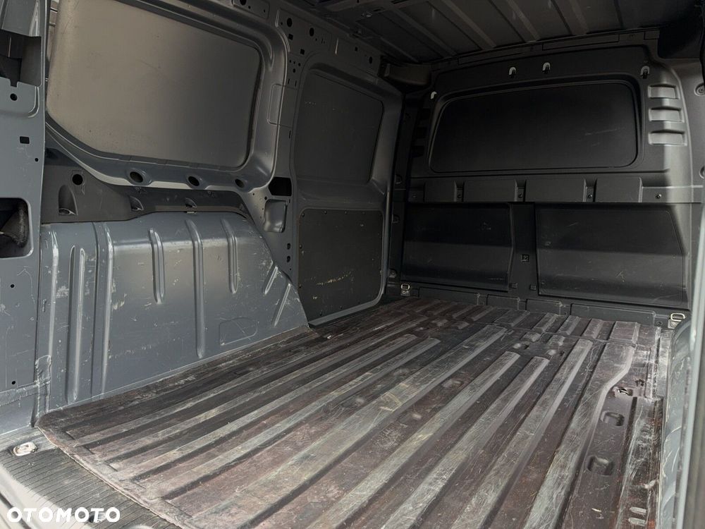 Volkswagen Caddy MAXI - 23