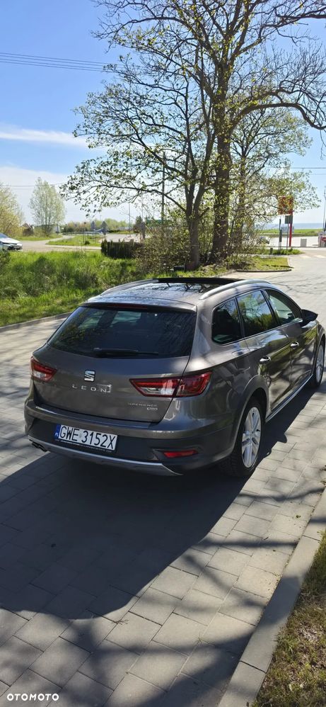 Seat Leon 2.0 TDI DPF Start&Stop DSG XCELLENCE - 6