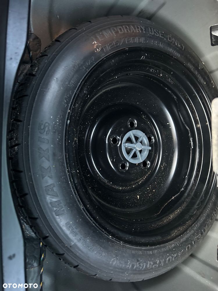 Kia Venga 1.6 CRDi 128 Business Line - 12