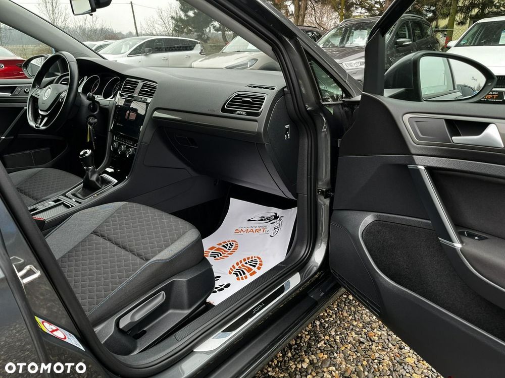 Volkswagen Golf - 7